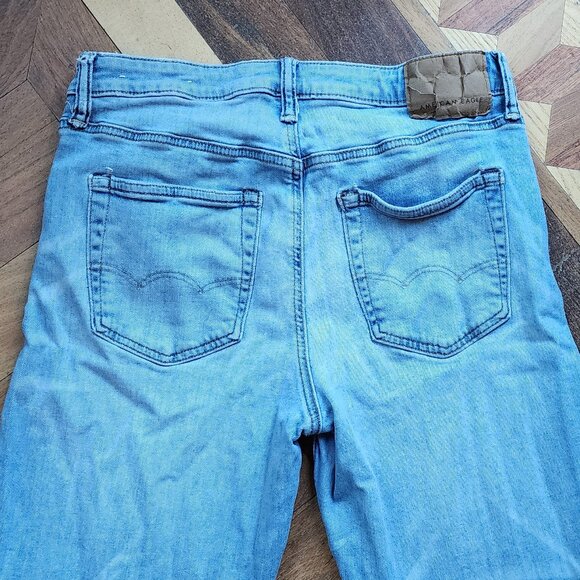 American Eagle Outfitters Light Wash "Athletic" Straight Leg Jeans Size 30x30 - Picture 11 of 16